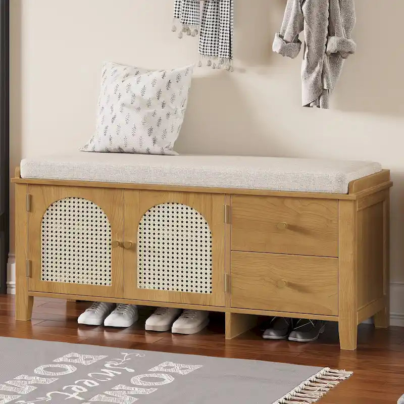 Banc à chaussures d'entrée avec portes en rotin, coussin et tiroirs de rangement