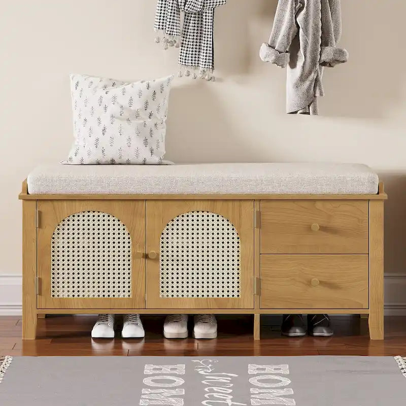 Banc à chaussures d'entrée avec portes en rotin, coussin et tiroirs de rangement