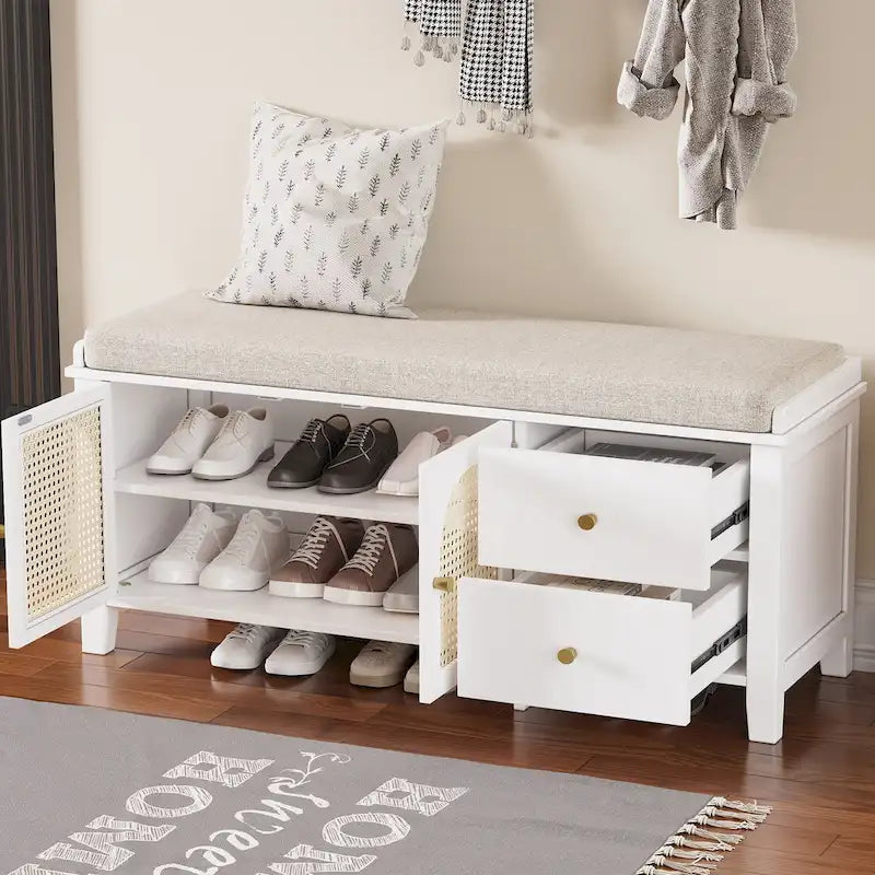 Banc à chaussures d'entrée avec portes en rotin, coussin et tiroirs de rangement