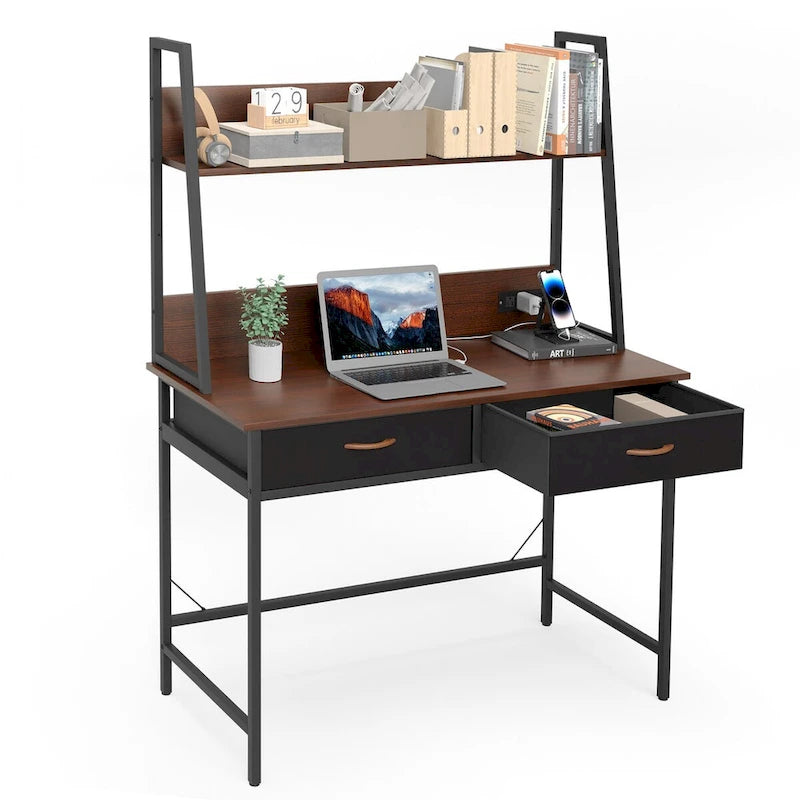 Bureau d'ordinateur avec étagère, prise de courant et ports USB
